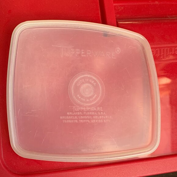 TUPPERWARE - Vintage Lid 310-39 Replacement lid clear Vintage Retired - Picture 1 of 1